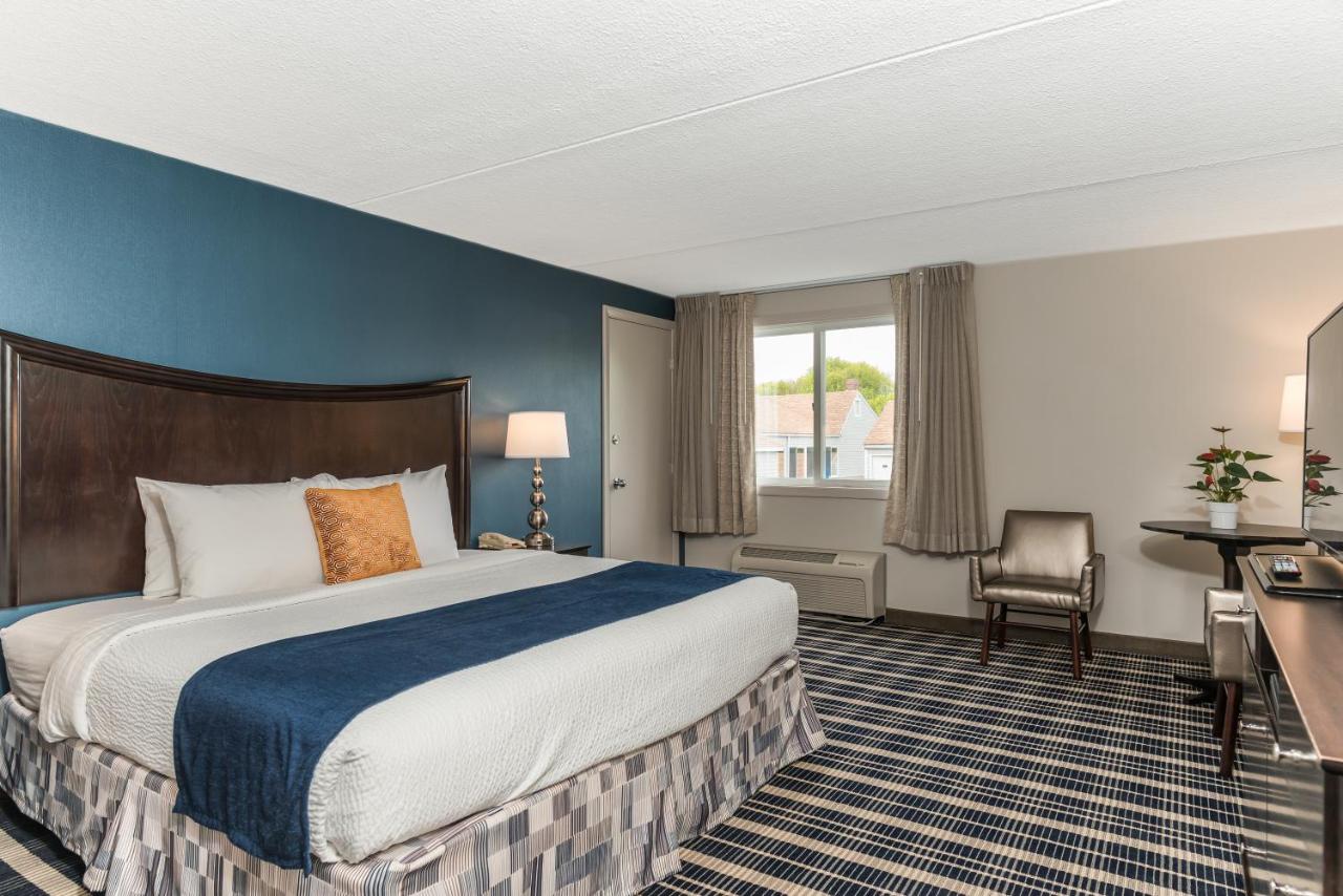 | Rockport Inn and Suites