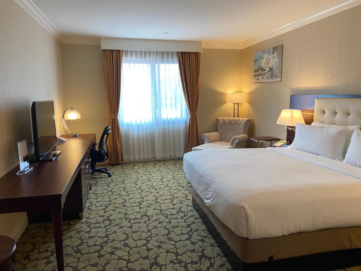 King Room with Sofa Bed - Non-Smoking at Holiday Inn El Monte - Los Angeles, an IHG Hotel