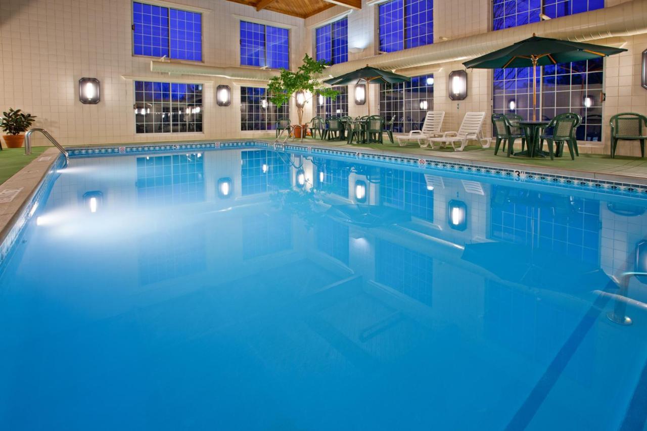  | Holiday Inn Express Grand Rapids Southwest, an IHG Hotel
