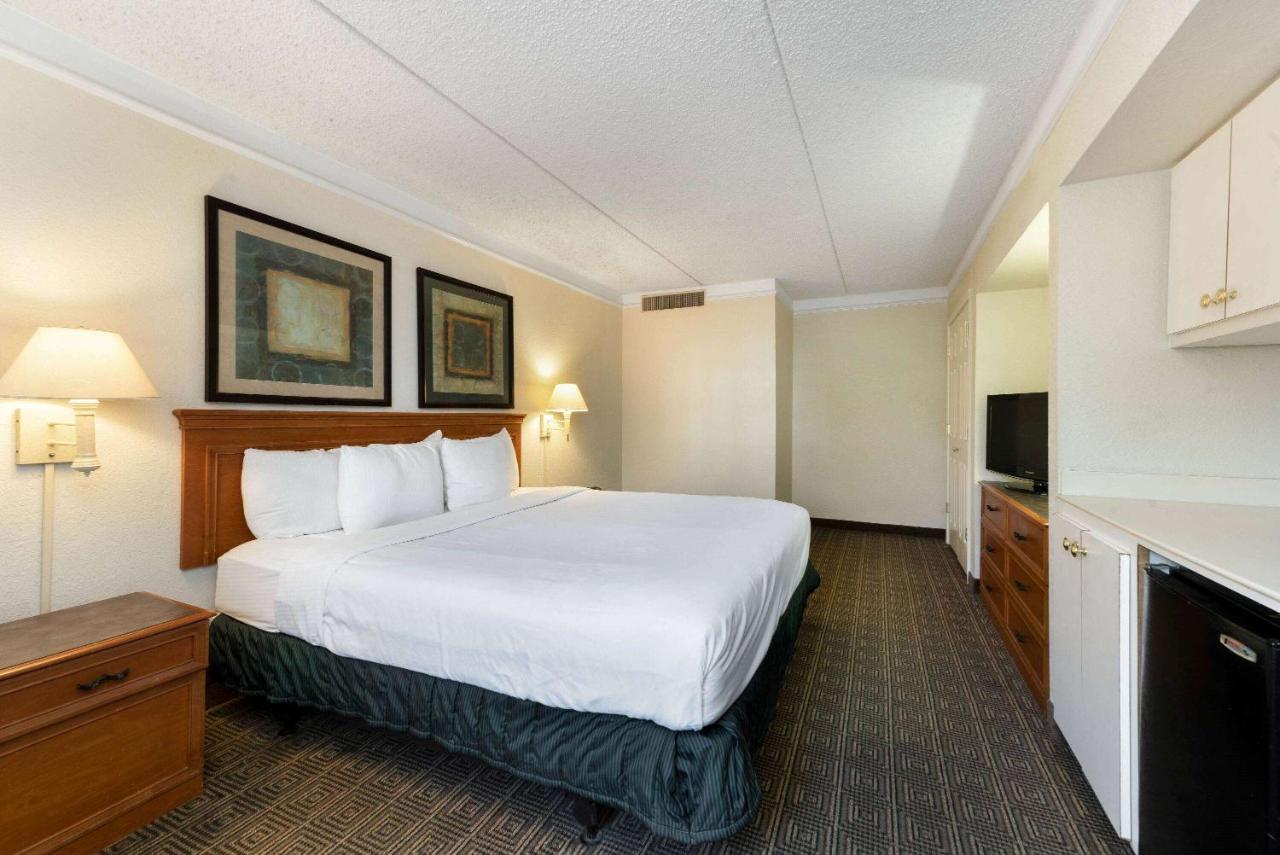 | La Quinta Inn by Wyndham Bossier City