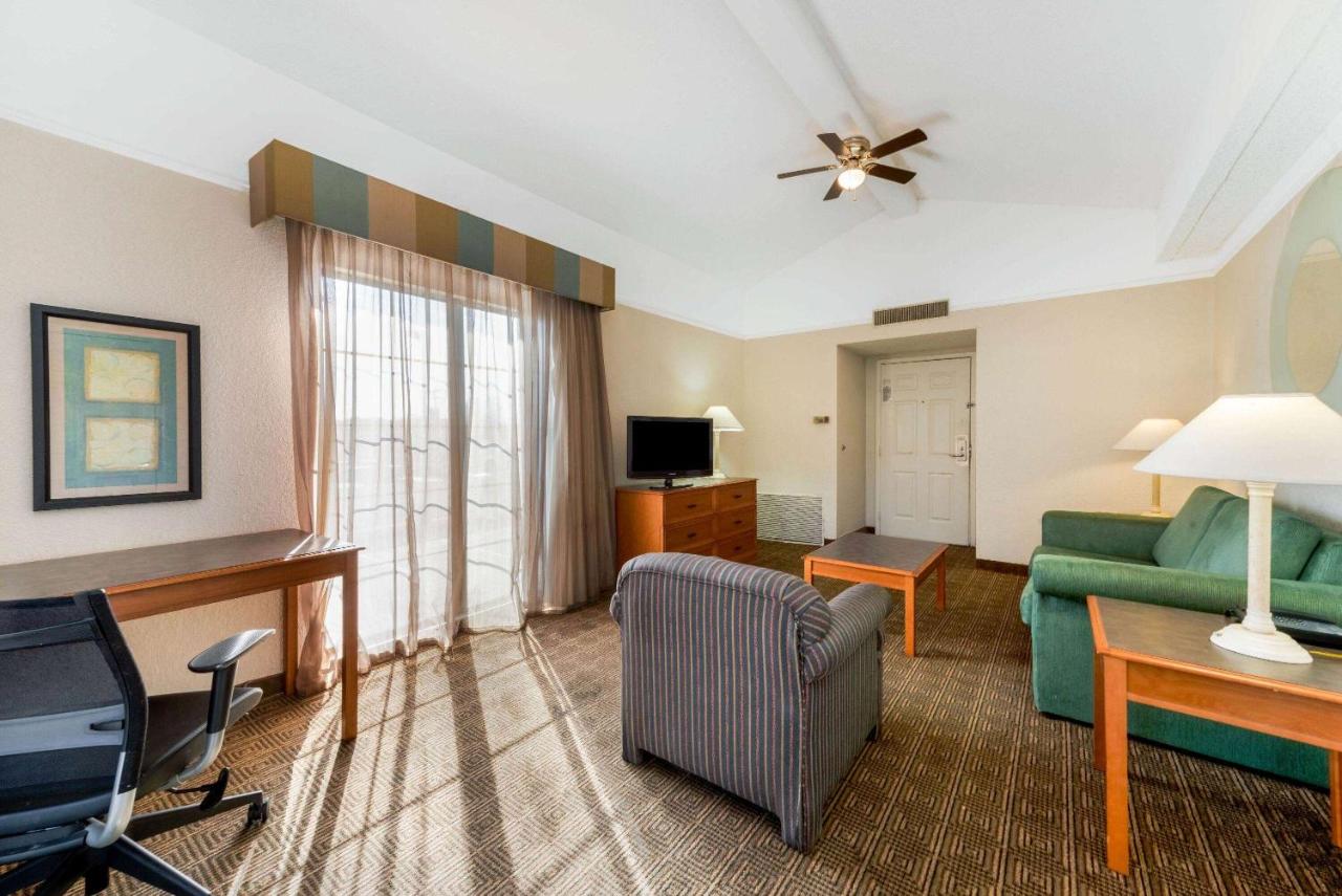 | La Quinta Inn by Wyndham Bossier City