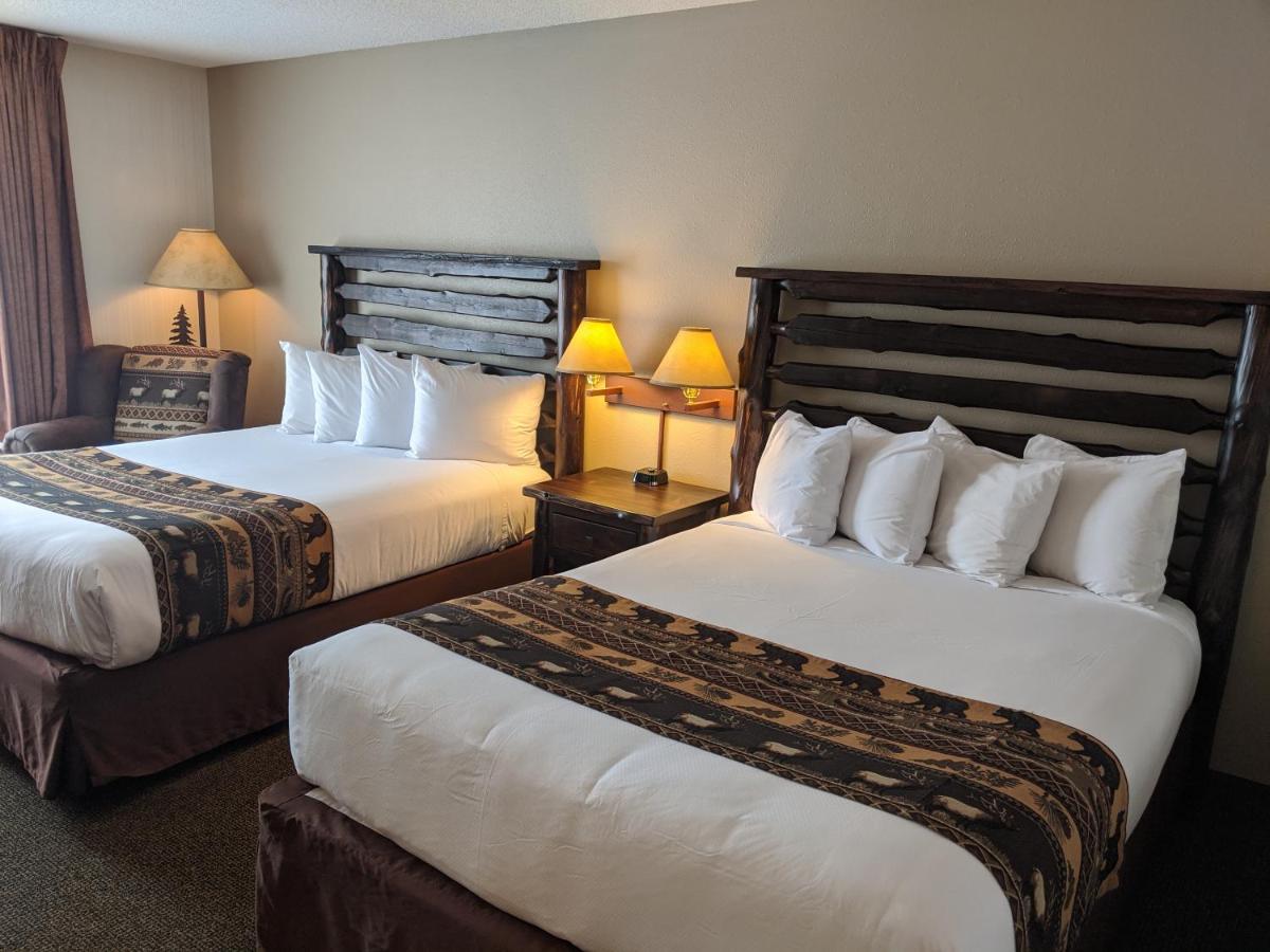  | Clubhouse Inn