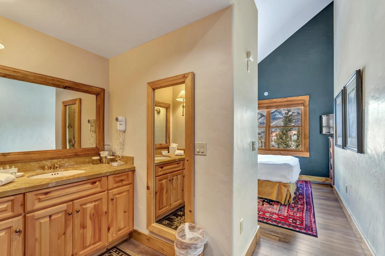 Lodge Room at Mountain Lodge Telluride