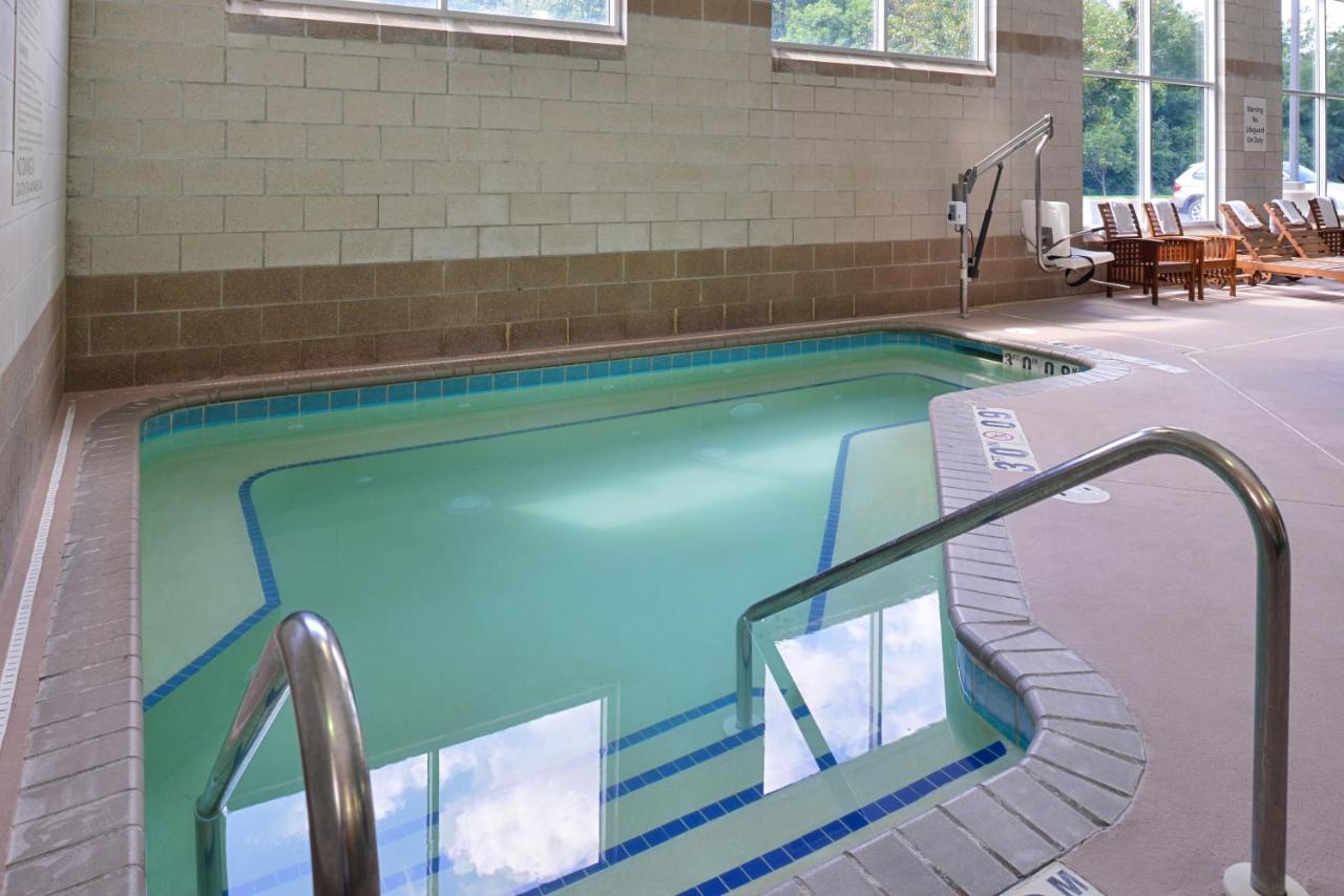 | Holiday Inn Express St. Croix Valley, an IHG Hotel