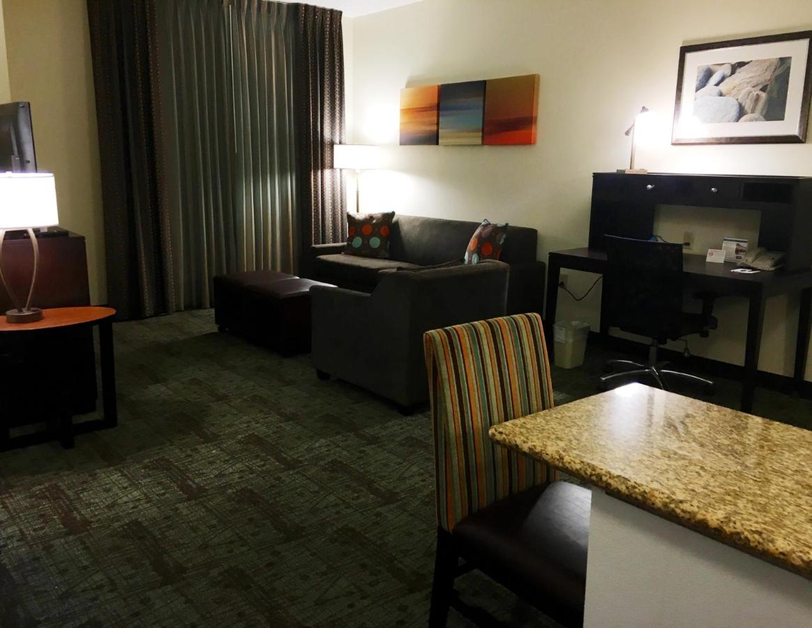 One-Bedroom Queen Suite at Staybridge Suites Lake Forest by IHG