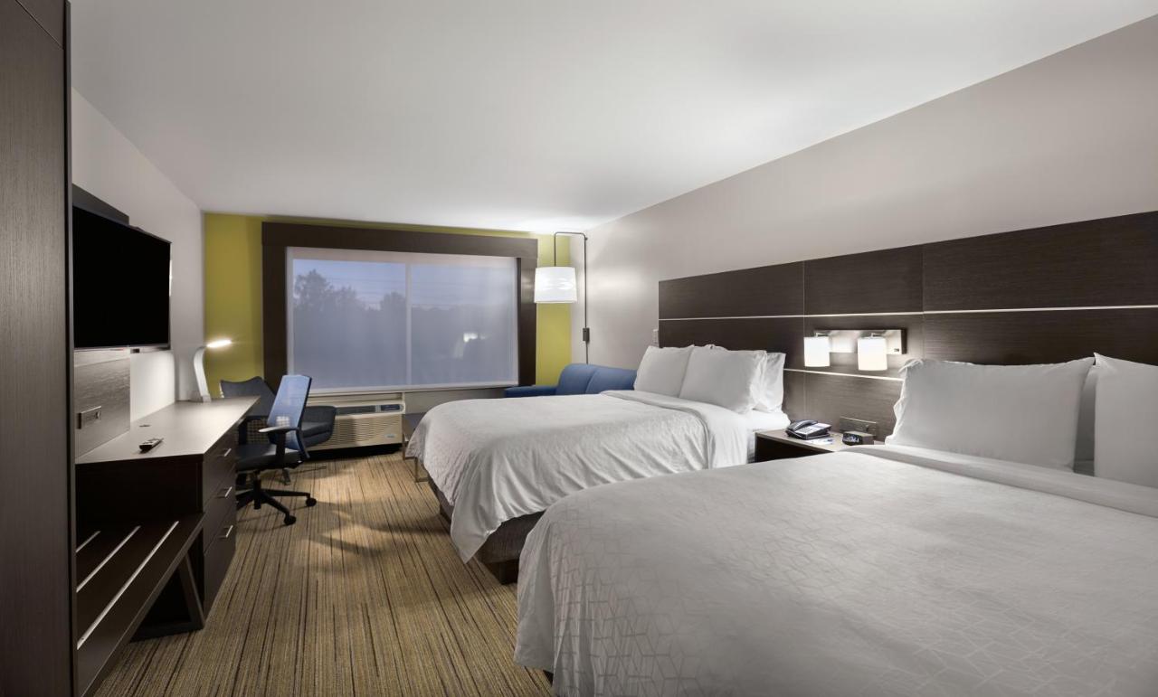 Suite with Two Beds - Non-Smoking at Holiday Inn Express Lake Park by IHG