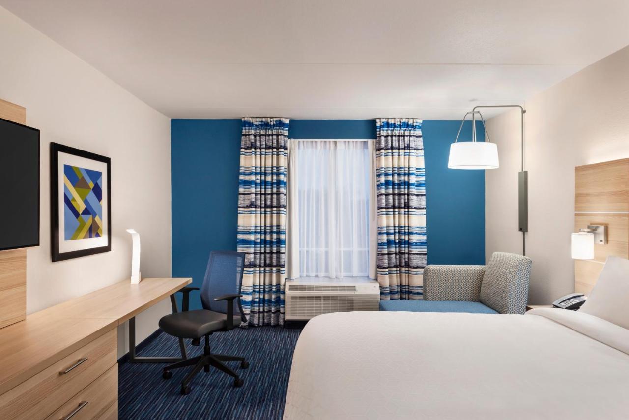 Holiday Inn Express Dumfries-Quantico, an IHG Hotel