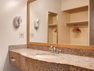 Room #30541131 at Best Western Sandman Hotel