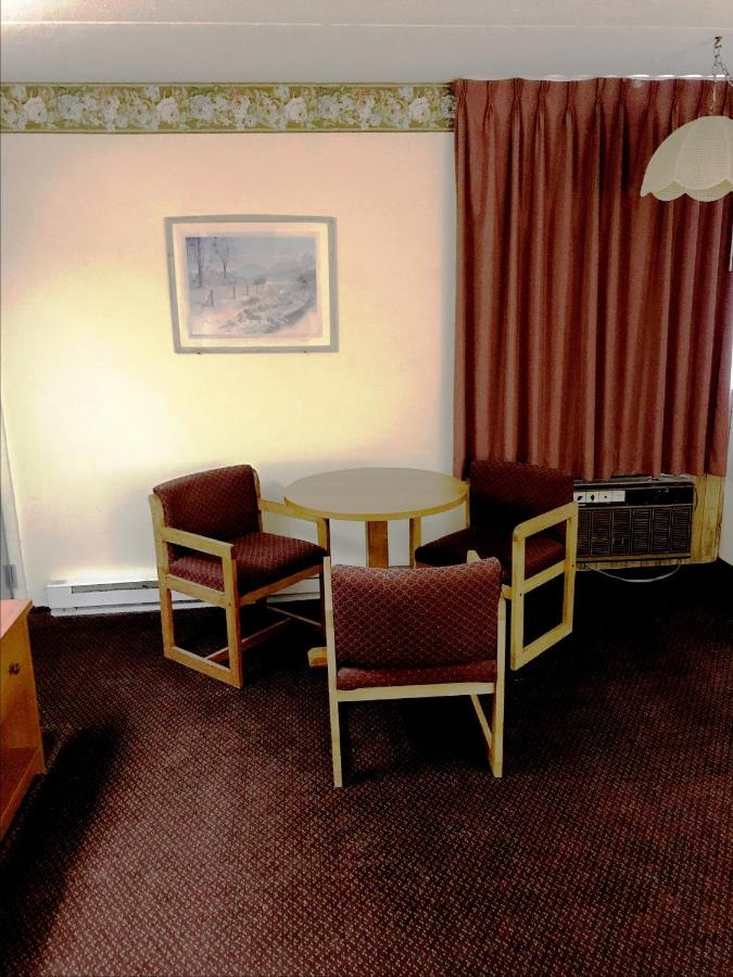  | Adirondack Efficiencies