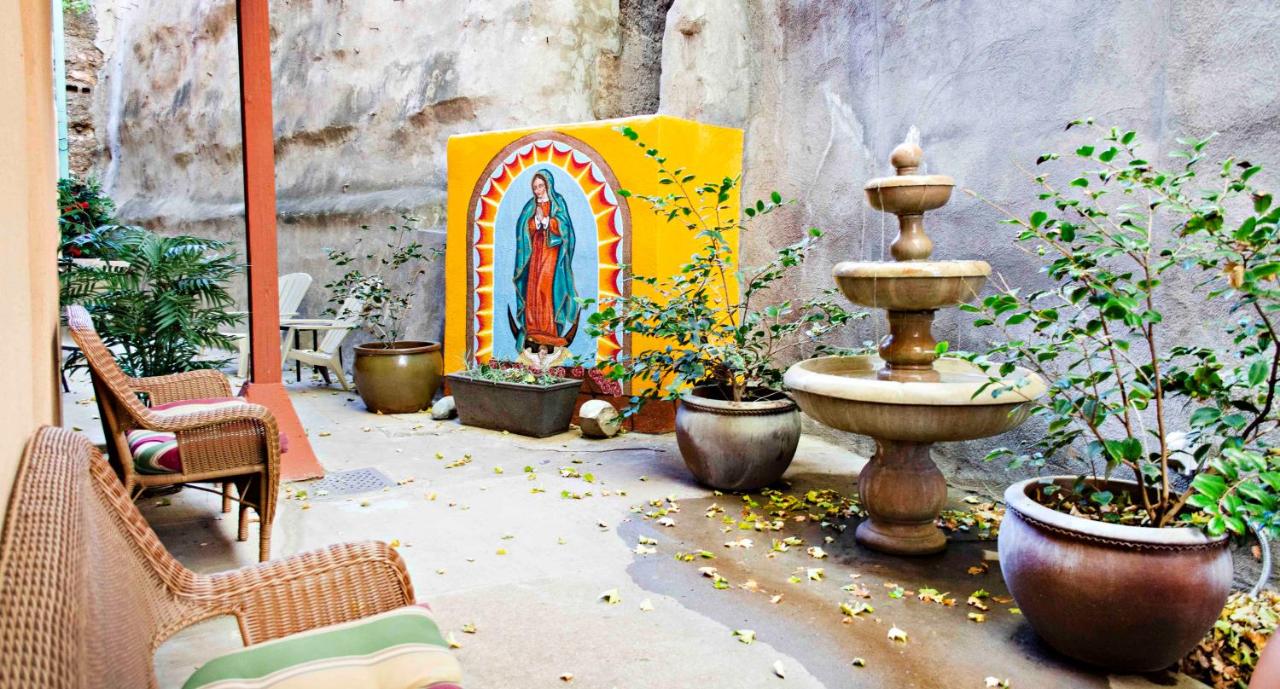 | Eldorado Suites Hotel