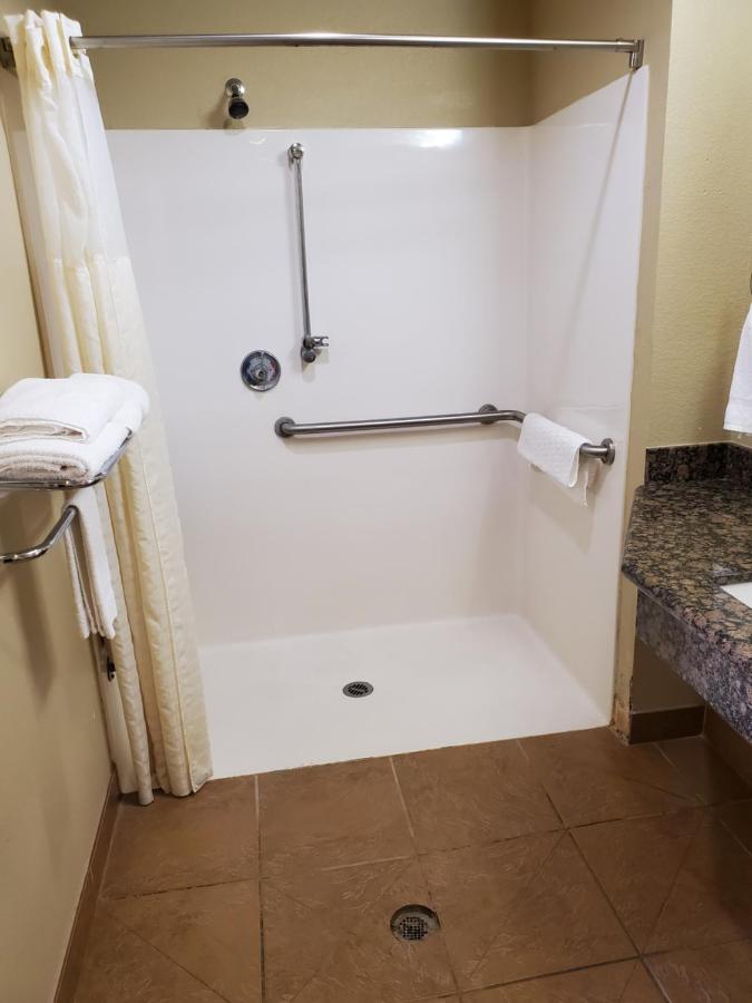 | Eagle Ford Inn