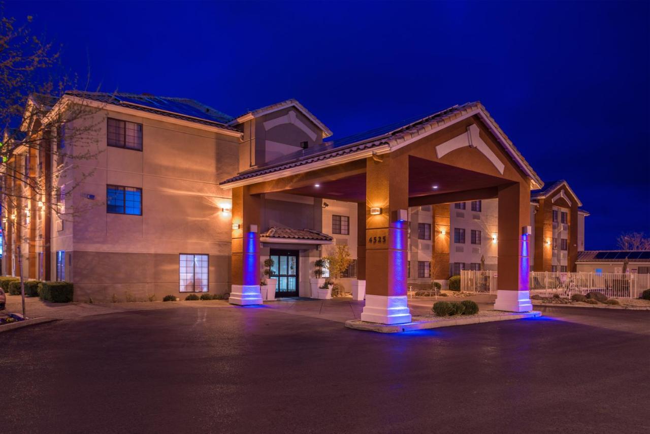  | Holiday Inn Express Westley, an IHG Hotel