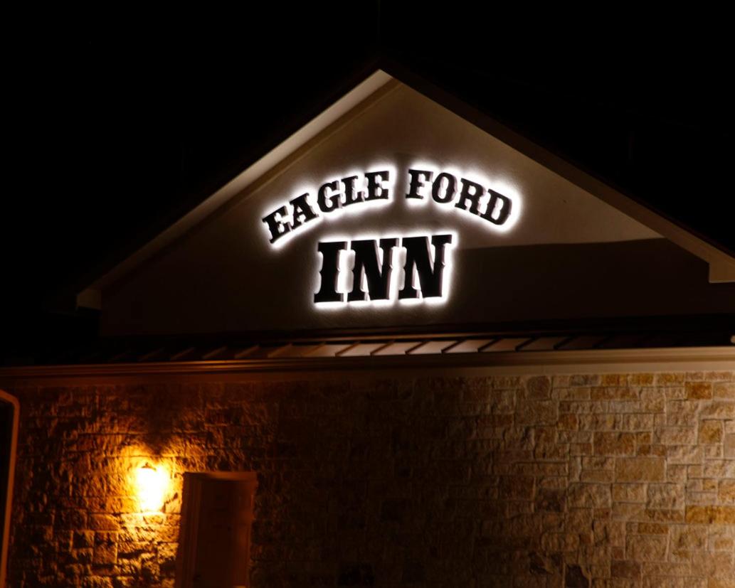  | Eagle Ford Inn