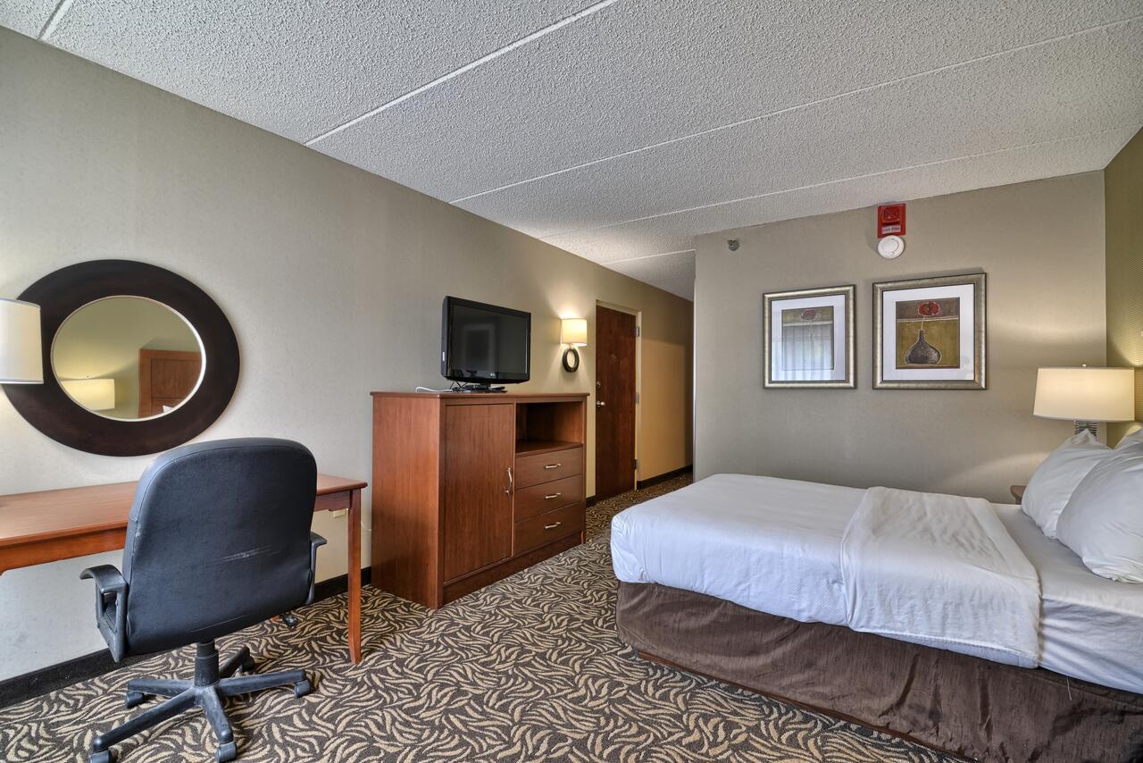 Double Room - Accessible/Non-Smoking at Clarion Inn & Suites Cortland - University Area