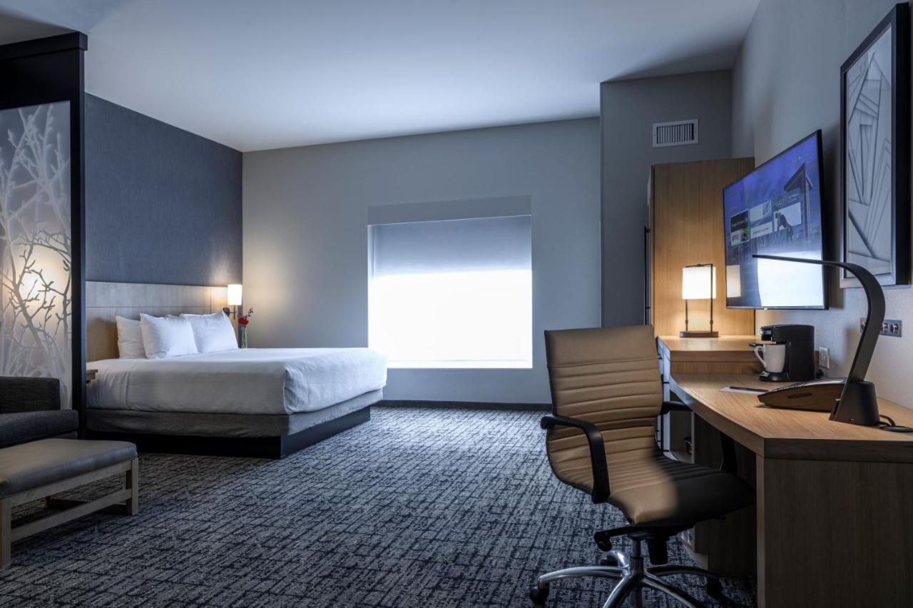 Room,1 King Bed (High Floor) at Hyatt Place Indianapolis / Fishers