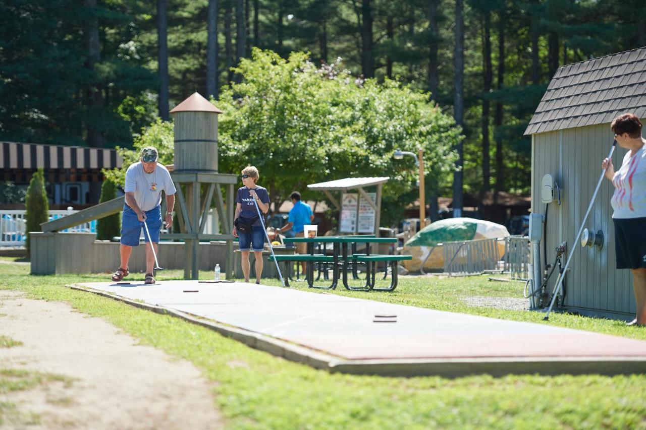 | Lake George Escape