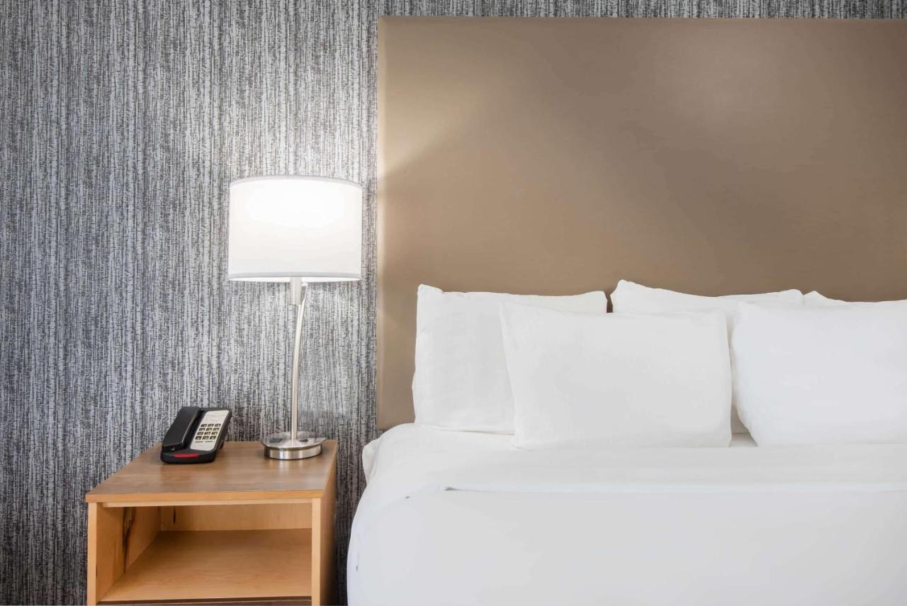 | La Quinta by Wyndham Buffalo Amherst
