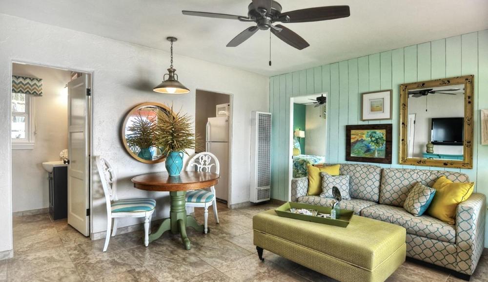  | Beachcomber Inn
