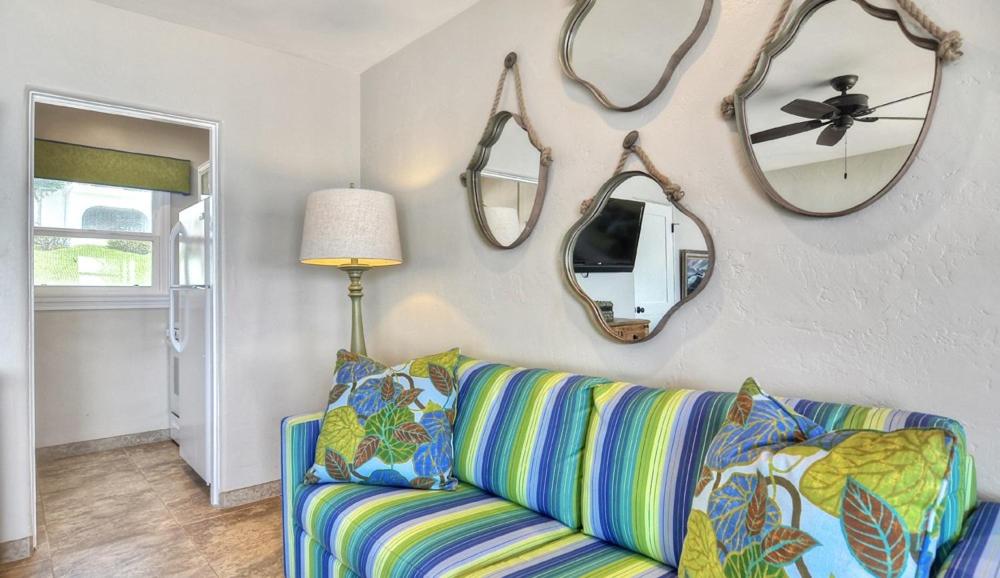  | Beachcomber Inn