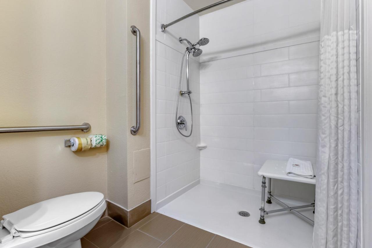 King Room - Disability Access/Non-Smoking at Comfort Inn University