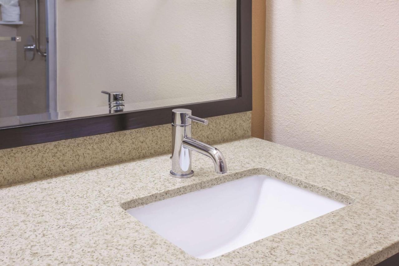 Deluxe King Room at La Quinta Inn by Wyndham Berkeley