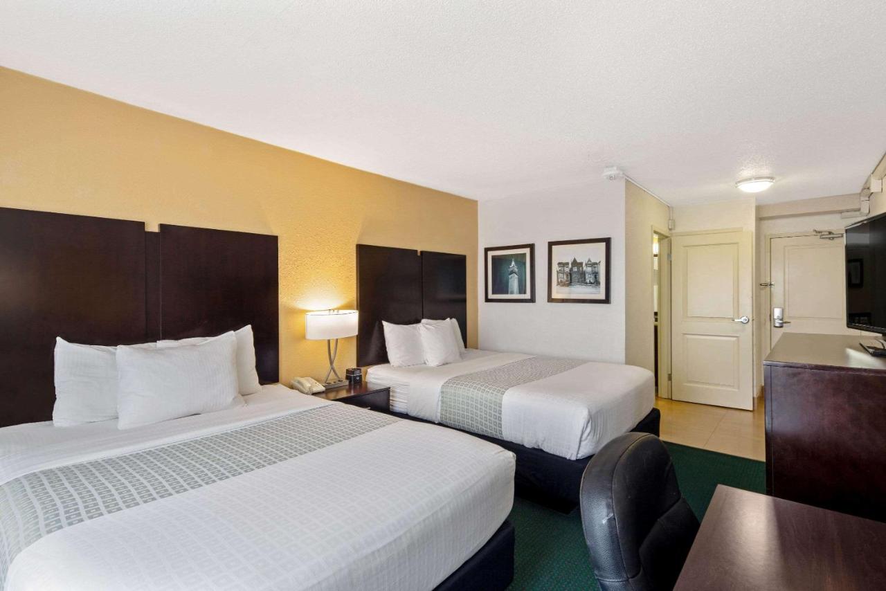 Double Room with Two Double Beds at La Quinta Inn by Wyndham Berkeley