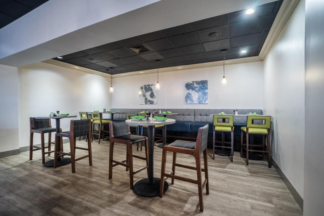  | enVision Hotel & Conference Center Mansfield-Foxboro
