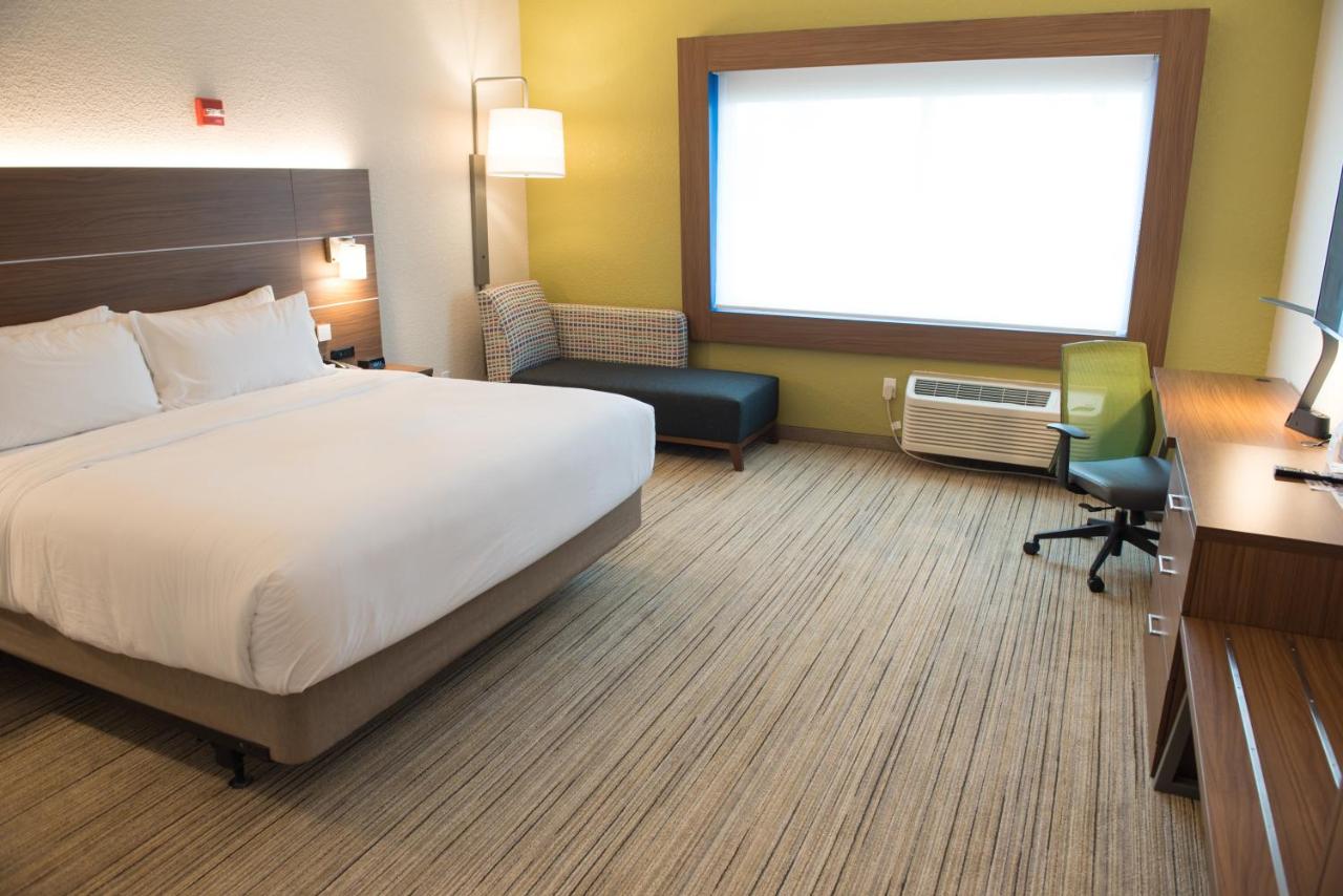 | Holiday Inn Express & Suites - Fort Wayne North, an IHG Hotel