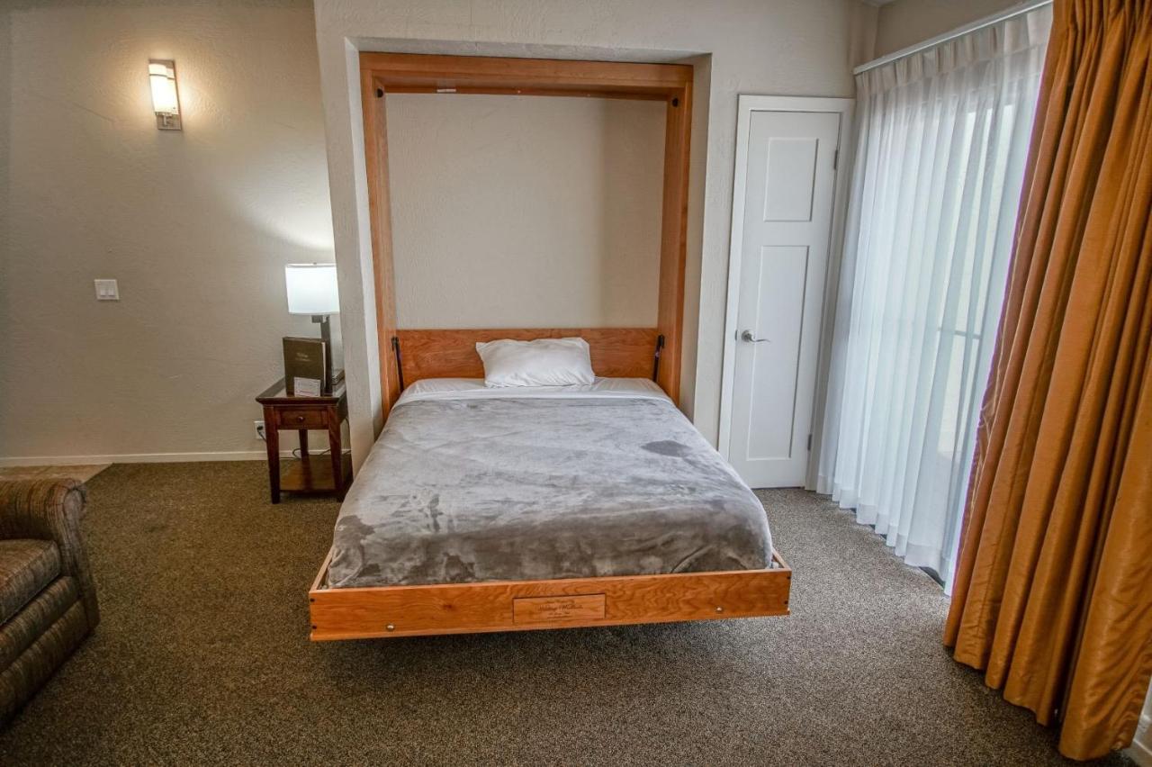 | Multi Resorts at Villas at Southgate