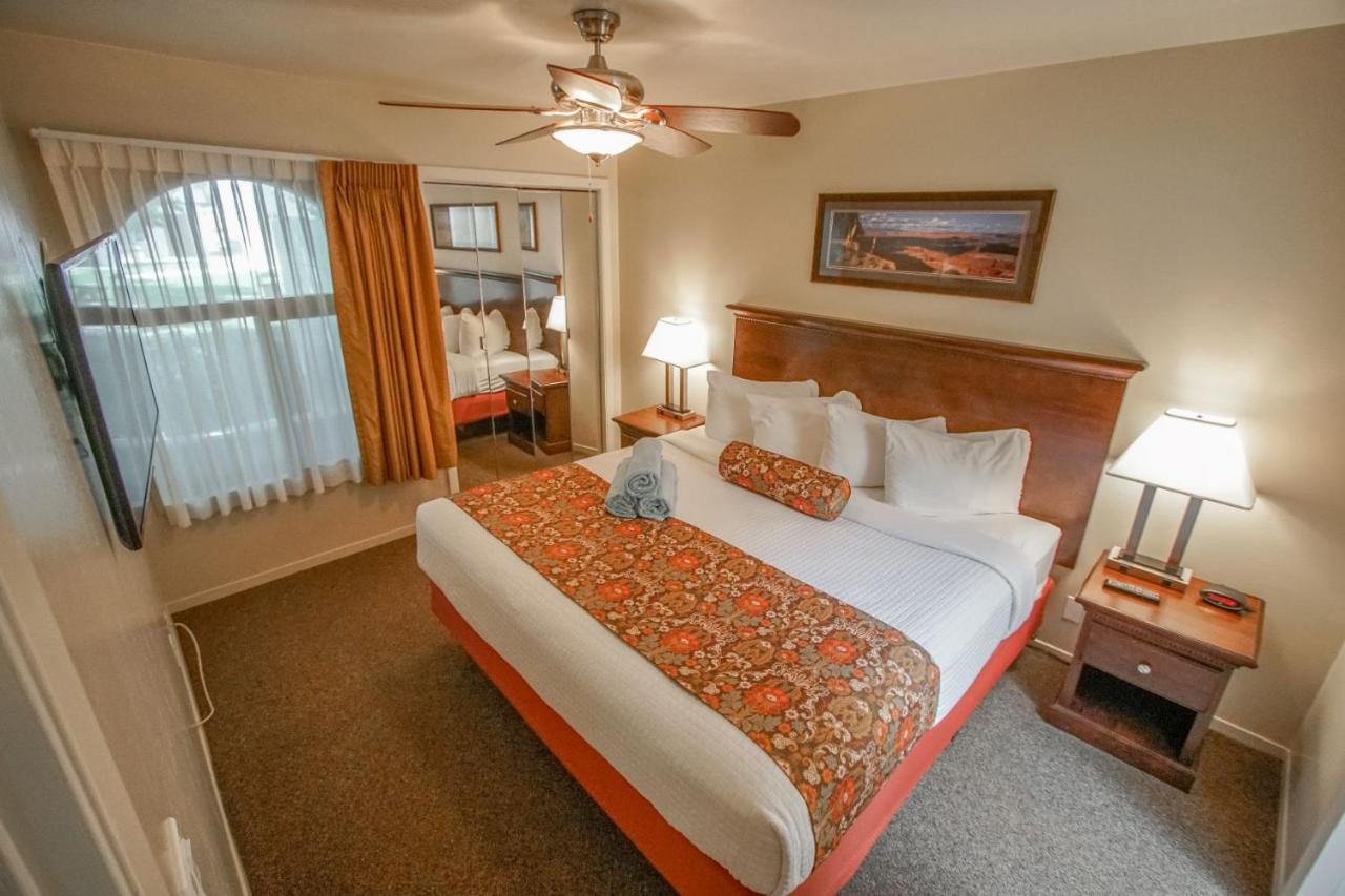 | Multi Resorts at Villas at Southgate