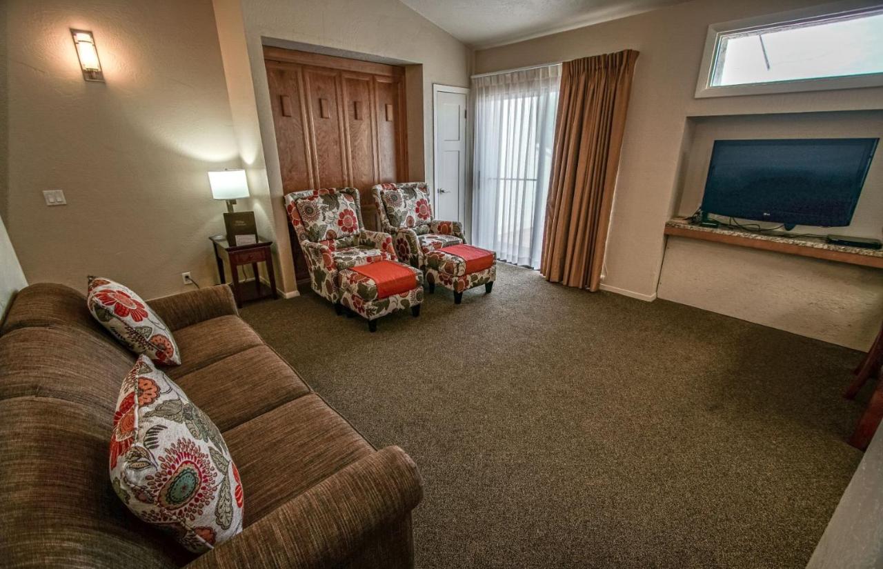 | Multi Resorts at Villas at Southgate