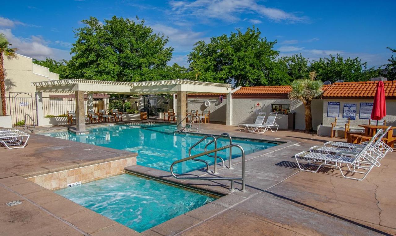 | Multi Resorts at Villas at Southgate