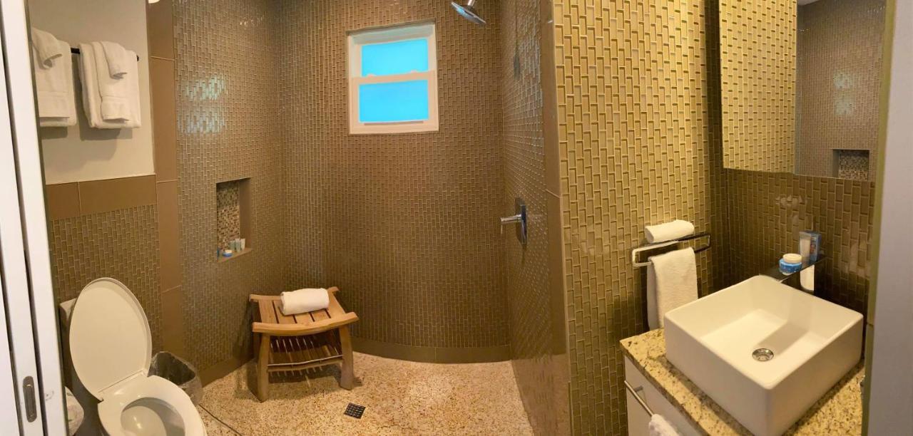  | Captiva Beach Resort (open private beach access)