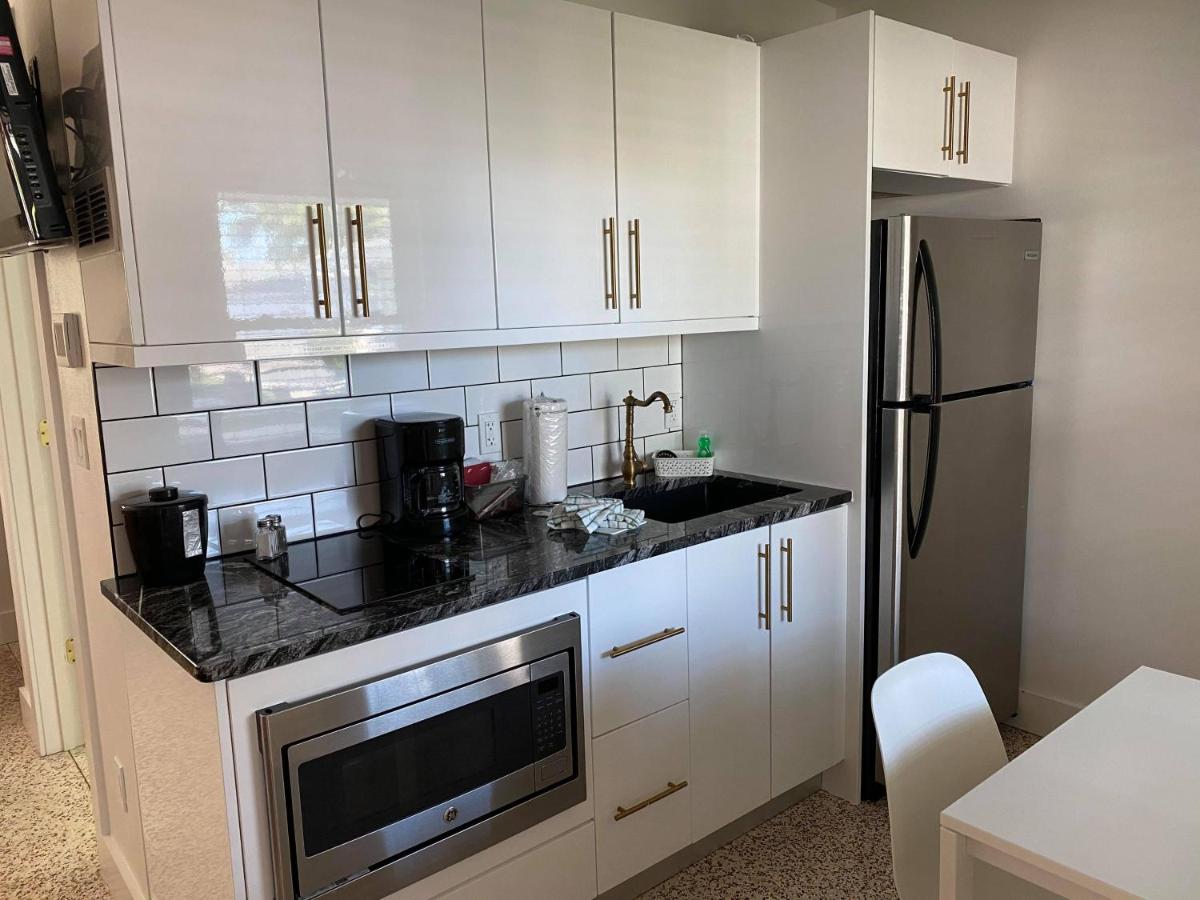  | Captiva Beach Resort (open private beach access)
