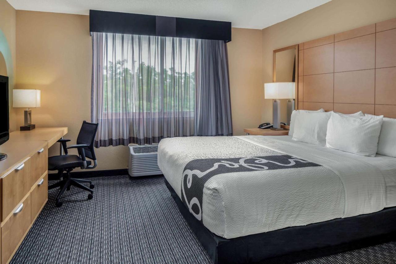 Deluxe King Suite - Non-Smoking at La Quinta Inn & Suites by Wyndham Naples Downtown