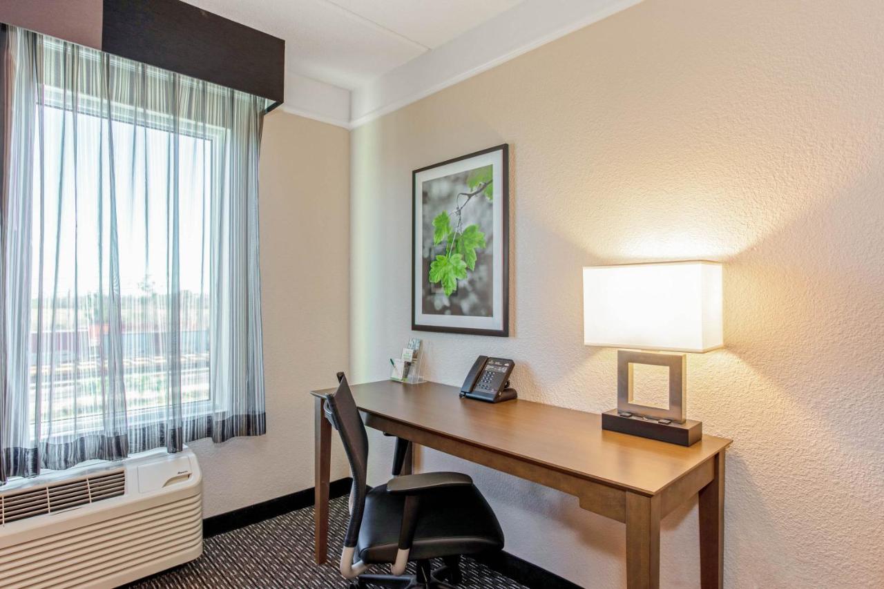 Deluxe Double Room with Two Double Beds at La Quinta Inn & Suites by Wyndham Panama City