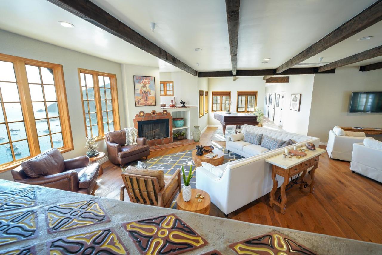 Three-Bedroom Penthouse at Zane Grey Pueblo Hotel