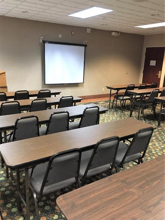  | Holiday Inn Express & Suites Asheboro