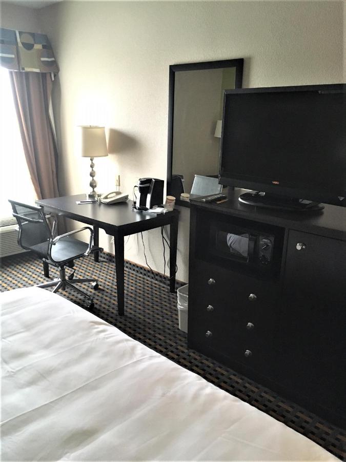 King Room with Sofa Bed - Non-Smoking at Comfort Inn & Suites Asheboro East