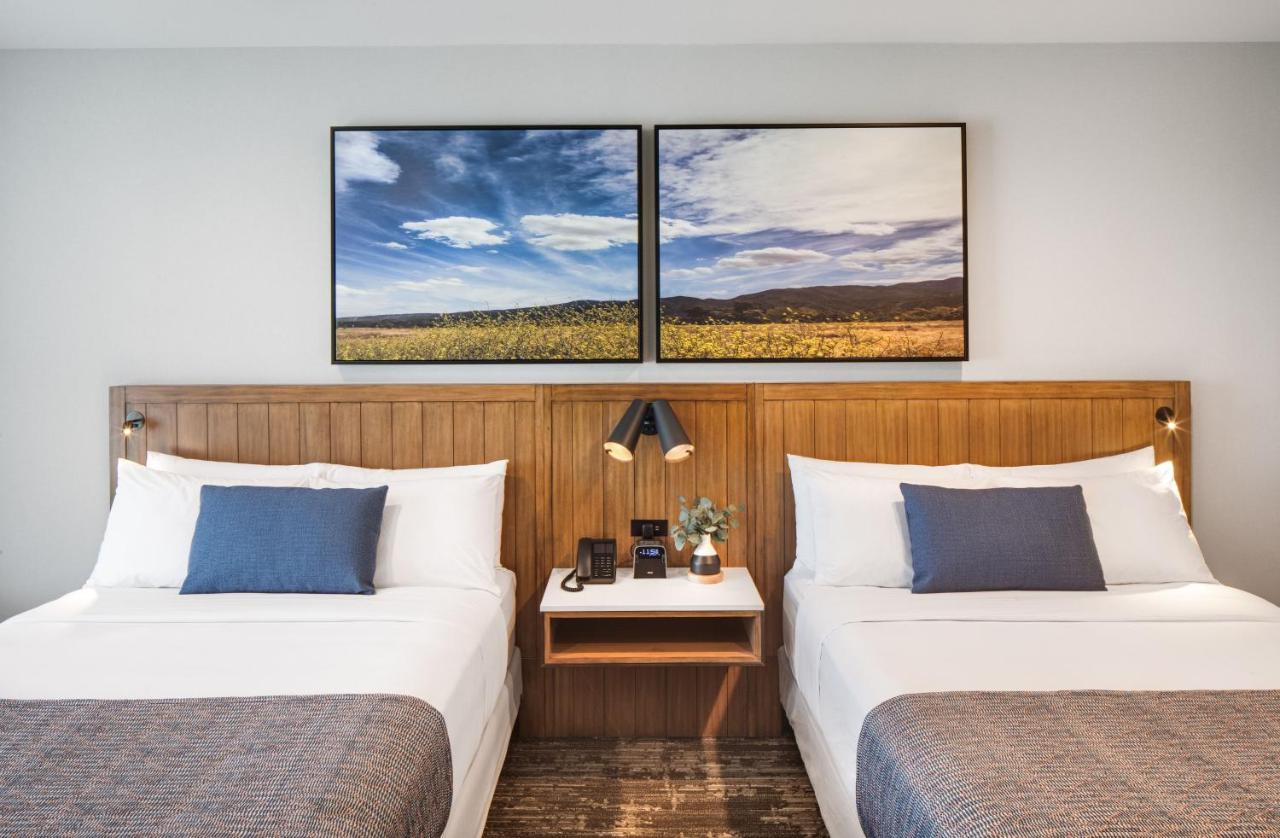 Queen Room - Disability Access at Ayres Hotel Vista Carlsbad