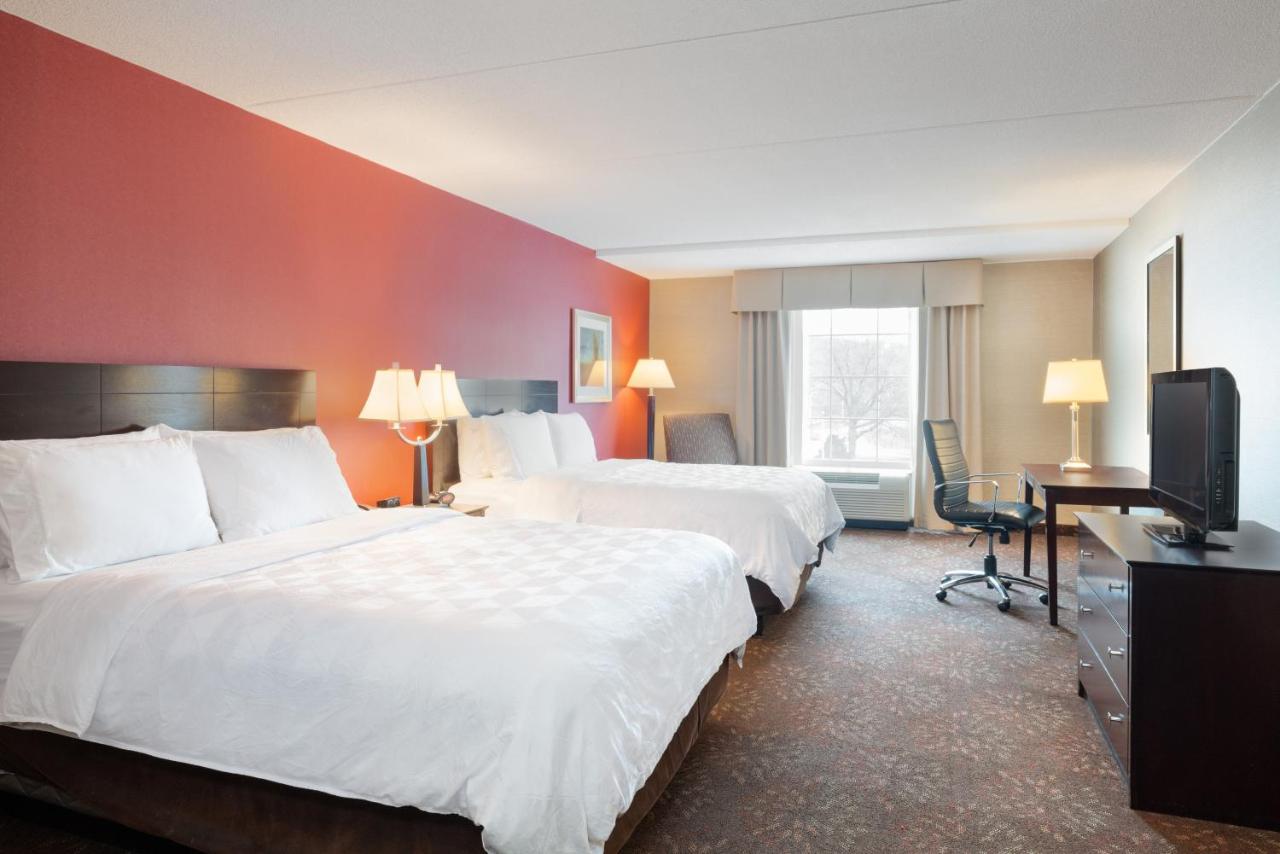 Queen Room with Two Queen Beds - Disability Access/Non-Smoking at Holiday Inn Norwich by IHG