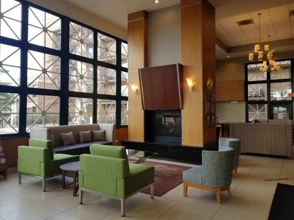 | Holiday Inn Express Rolling Meadows - Schaumburg Area, an IHG Hotel