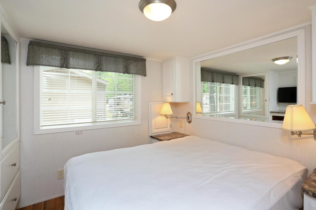 | Moody Beach Camping Resort Loft Park Model 14