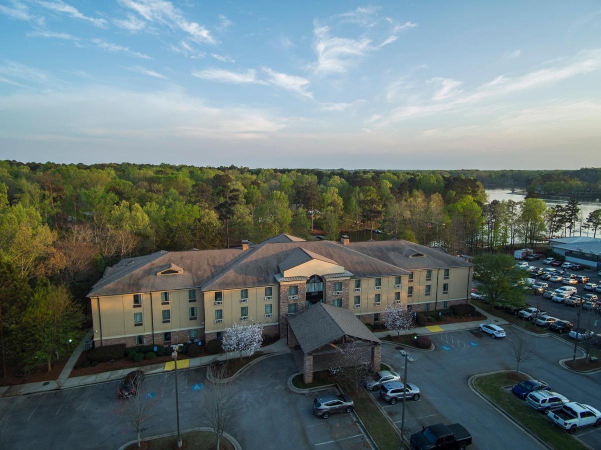 | The Lodge on Lake Oconee