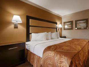 Room #33446127 at Best Western Inn & Suites