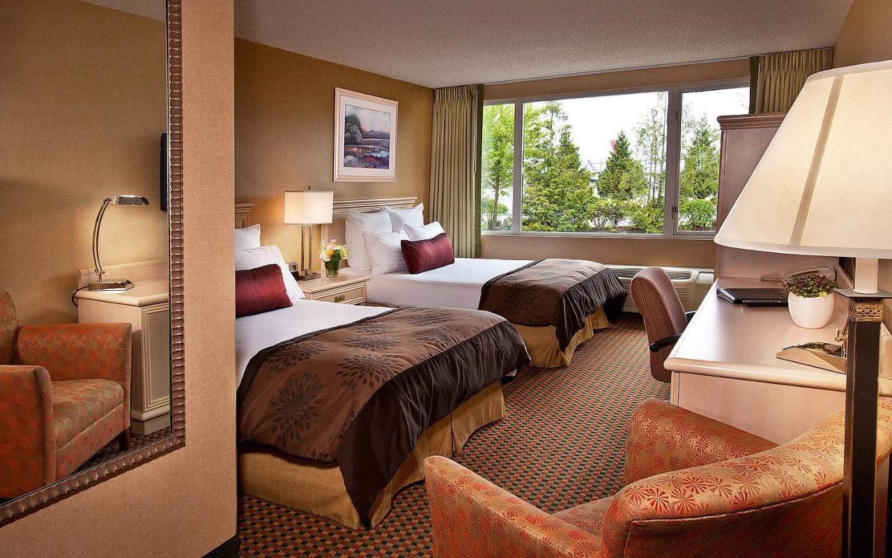 Double Room with Two Double Beds at Coast Gateway Hotel