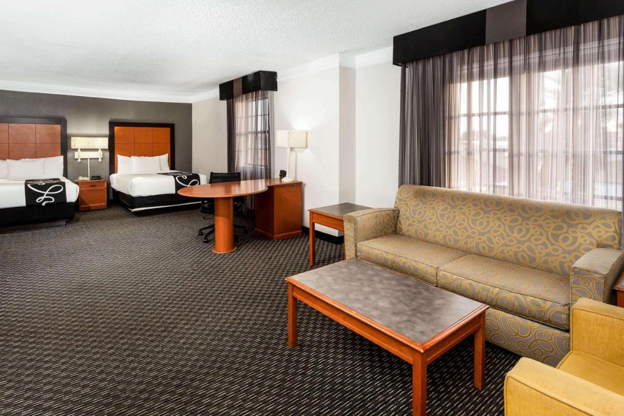 Room with Two Full Beds - Non-Smoking at La Quinta Inn by Wyndham Laredo I-35