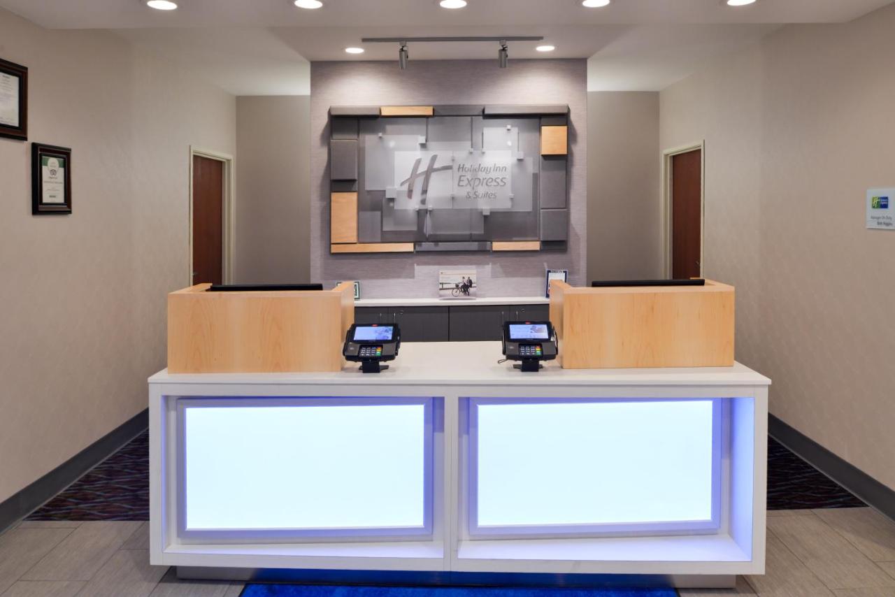 | Holiday Inn Express Hotel & Suites Clifton Park, an IHG Hotel