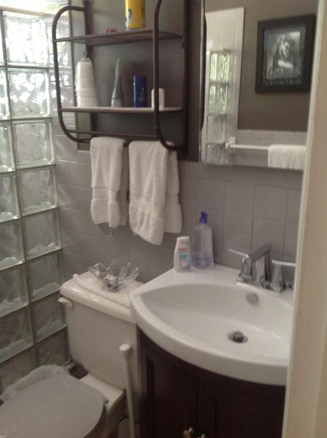 | Coral Reef Guesthouse