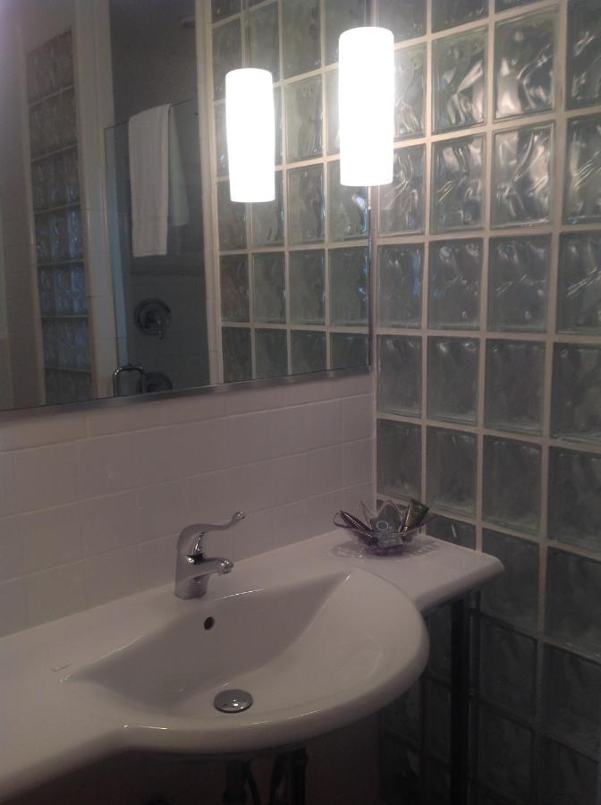 | Coral Reef Guesthouse